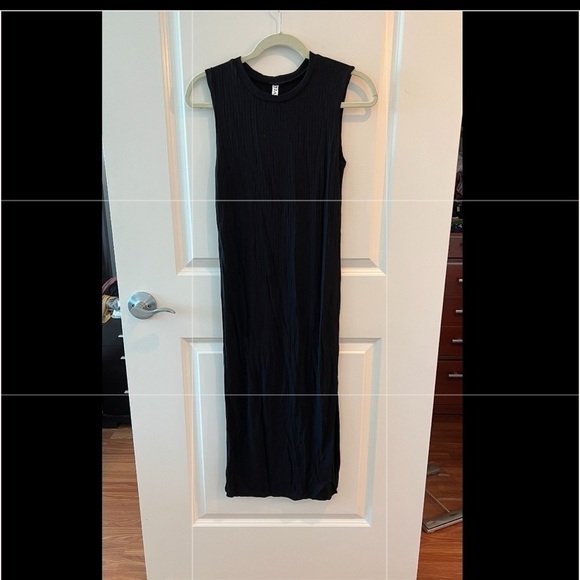 REVEL WOMEN'S RIB-KNIT SIDE SLIT BODYCON DRESS - Picture 6 of 13